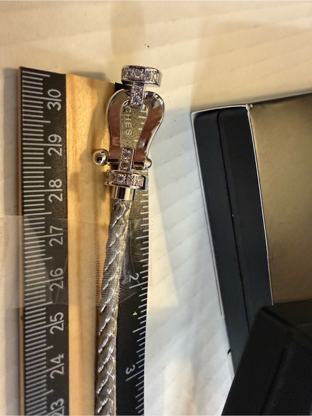 Unisex cable braclet with toggle magnet clasp - Picture 3 of 4
